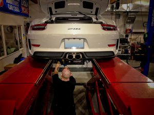 Starting the GT3 RS Supercar oil draining procedure.
