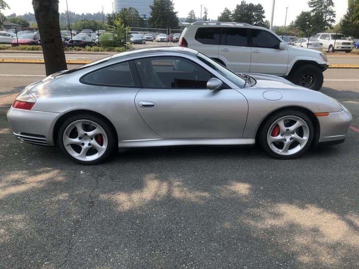 Porsche-996-C4S-4